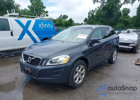 2013 Volvo Xc60 3.2 Platinum from USA, damaged, VIN YV4952DZXD2389234
